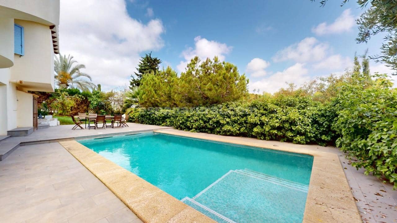 5 bedroom Villa for sale in Los Balcones with pool - € 795,000 (Ref: 9390154)