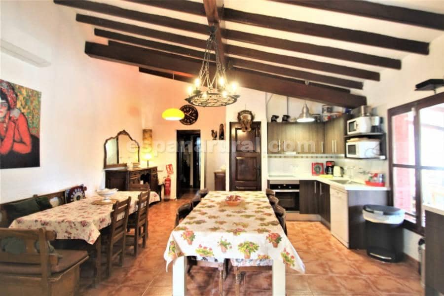 Chalet de 9 habitaciones en Los Balcones en venta con piscina - 674.000 € (Ref: 9390155)