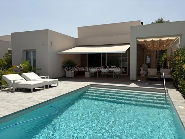Chalet de 2 habitaciones en Algorfa en venta con piscina - 665.000 € (Ref: 9390156)