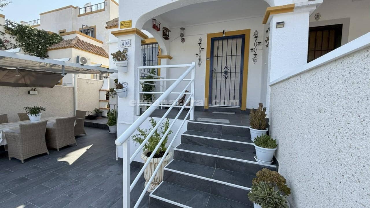 2 bedroom Villa for sale in Los Balcones with pool - € 349,900 (Ref: 9390158)