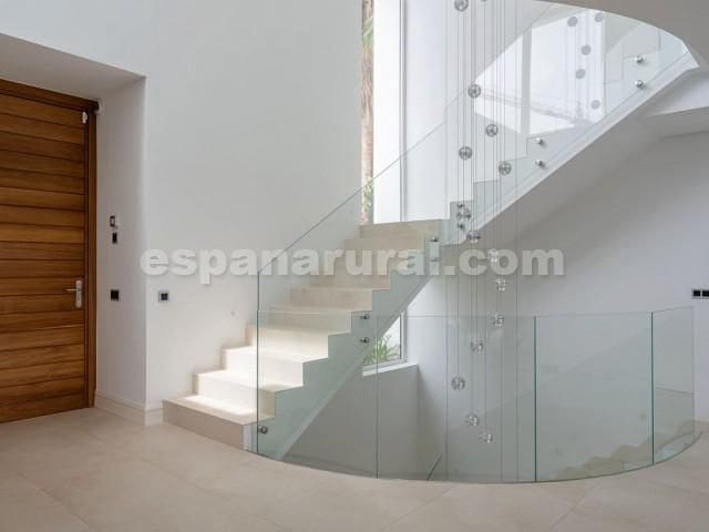 4 slaapkamer Villa te koop in Benahavis met zwembad - € 3.500.000 (Ref: 9406098)