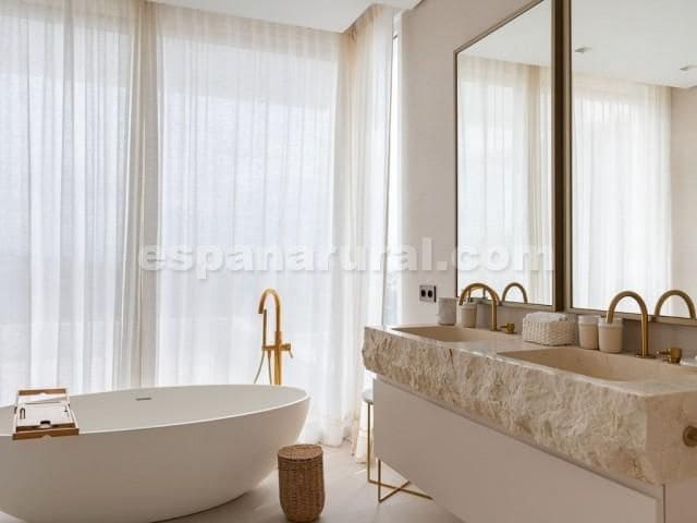 4 slaapkamer Villa te koop in Benahavis met zwembad - € 3.500.000 (Ref: 9406098)