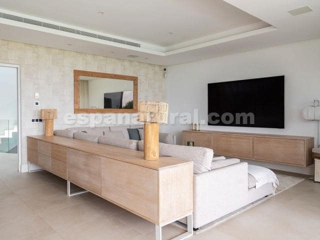 4 slaapkamer Villa te koop in Benahavís pueblo, Benahavís met zwembad - € 3.500.000 (Ref: 9406098)