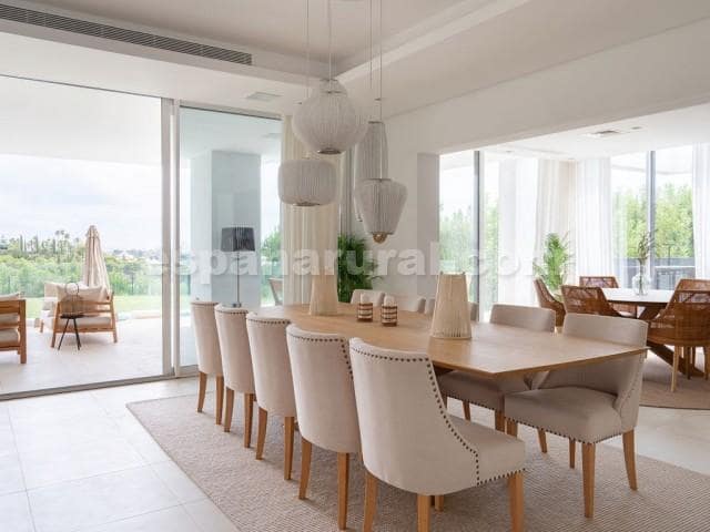 4 slaapkamer Villa te koop in Benahavís pueblo, Benahavís met zwembad - € 3.500.000 (Ref: 9406098)