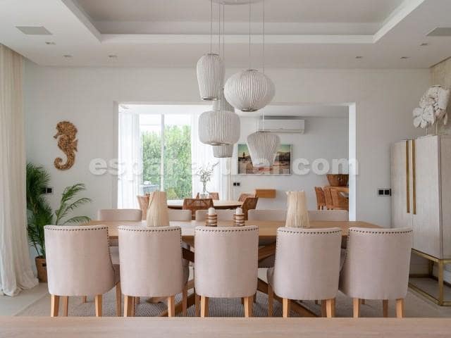 4 slaapkamer Villa te koop in Benahavís pueblo, Benahavís met zwembad - € 3.500.000 (Ref: 9406098)