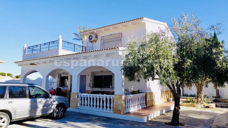 4 bedroom Villa for sale in Cantoria - € 240,000 (Ref: 9413471)