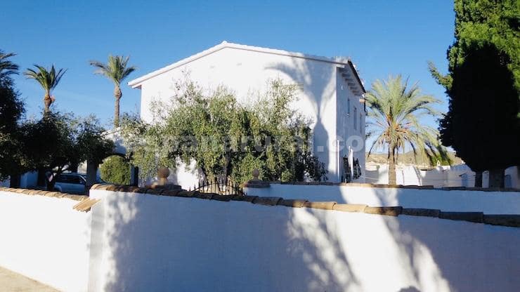 4 bedroom Villa for sale in Cantoria - € 240,000 (Ref: 9413471)