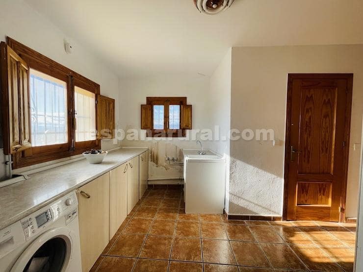 3 bedroom Finca/Country House for sale in Albox - € 139,950 (Ref: 9436719)