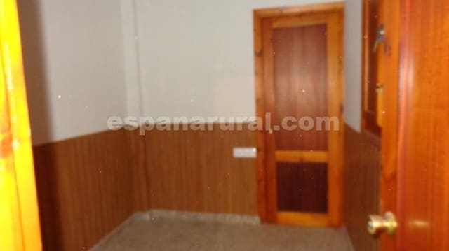 Apartamento de 9 habitaciones en Caniles en venta - 175.000 € (Ref: 9451728)