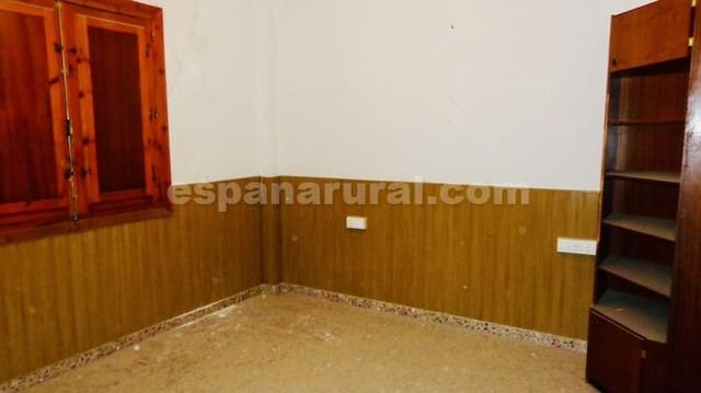 Apartamento de 9 habitaciones en Caniles en venta - 175.000 € (Ref: 9451728)