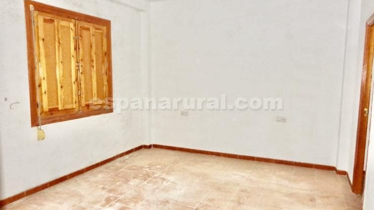 9 sovrum Lägenhet till salu i Caniles - 175 000 € (Ref: 9451728)