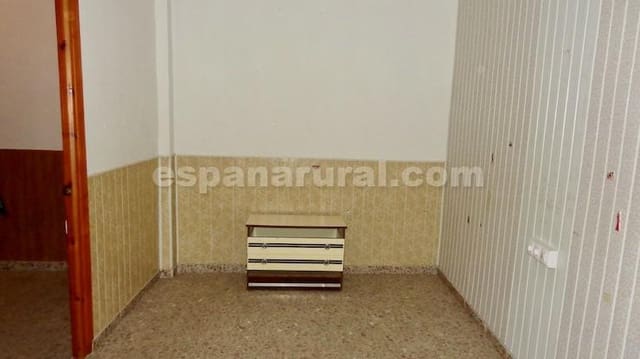 Apartamento de 9 habitaciones en Caniles en venta - 175.000 € (Ref: 9451728)
