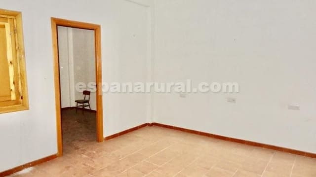 Apartamento de 9 habitaciones en Caniles en venta - 175.000 € (Ref: 9451728)