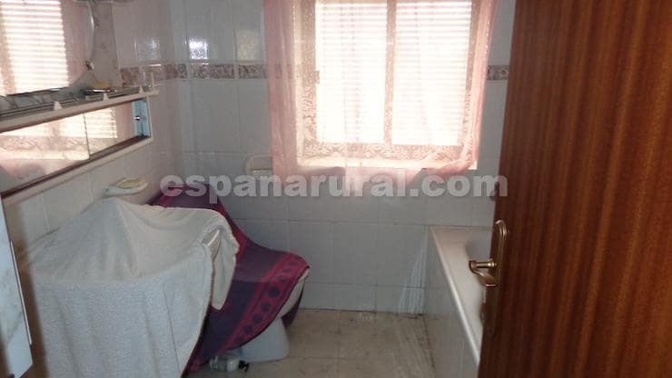 4 slaapkamer Huis te koop in Somontin - € 47.000 (Ref: 9467952)