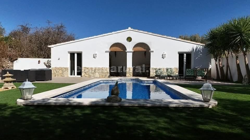 7 Zimmer Finca/Landgut zu verkaufen in Arboleas mit Pool - 299.995 € (Ref: 9636251)