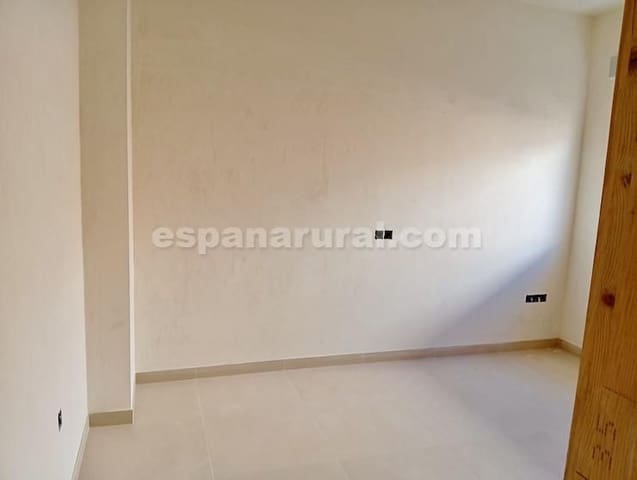 Chalet de 3 habitaciones en Arboleas en venta con piscina - 287.000 € (Ref: 9685920)