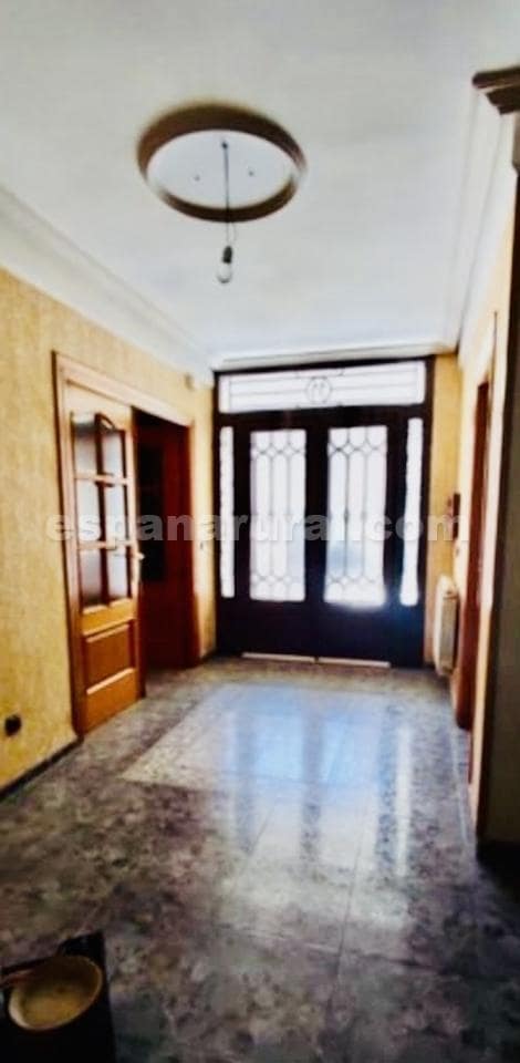 8 bedroom Townhouse for sale in Lucar - € 200,000 (Ref: 9704442)