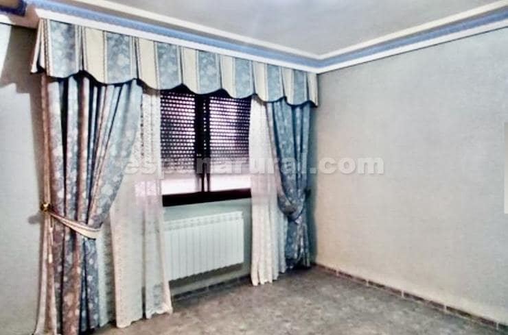 8 bedroom Townhouse for sale in Lucar - € 200,000 (Ref: 9704442)