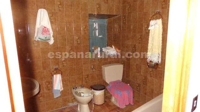 Finca/Casa Rural de 3 habitaciones en Las Vertientes, Cúllar en venta - 172.000 € (Ref: 9726259)
