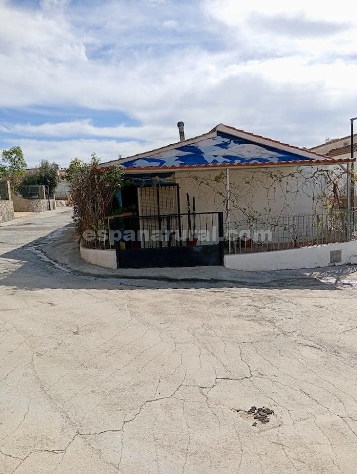 4 chambre Maison de Ville à vendre à Cela - 108 000 € (Ref: 9726260)