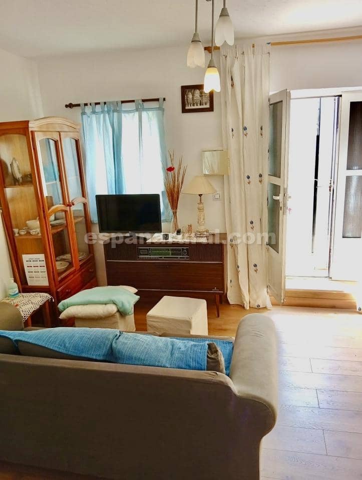 4 chambre Maison de Ville à vendre à Cela - 108 000 € (Ref: 9726260)