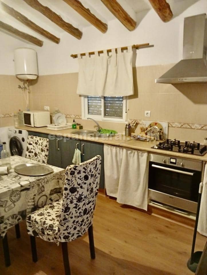 4 chambre Maison de Ville à vendre à Cela - 108 000 € (Ref: 9726260)