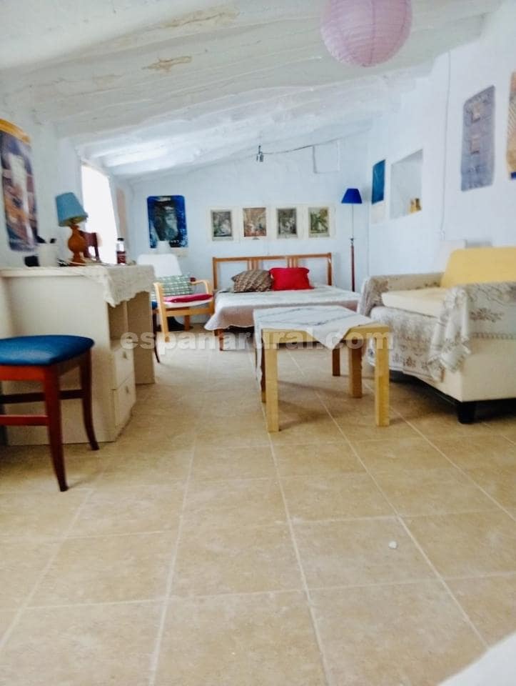 4 chambre Maison de Ville à vendre à Cela - 108 000 € (Ref: 9726260)