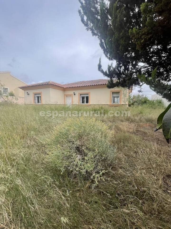 3 makuuhuone Huvila myytävänä paikassa Zurgena mukana uima-altaan - 265 000 € (Ref: 9821867)