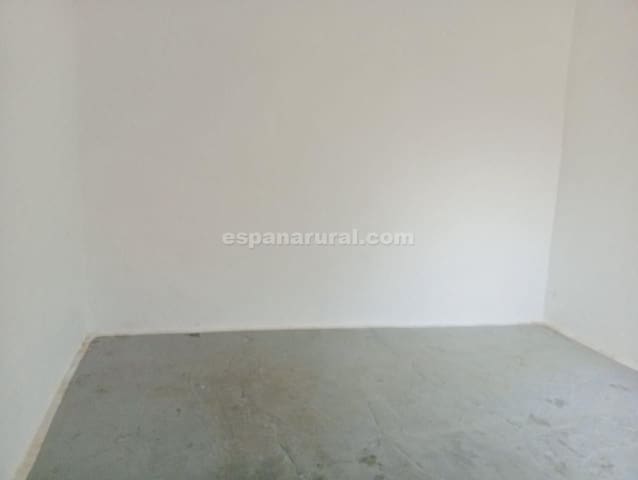 Casa de 3 habitaciones en Armuña de Almanzora en venta - 35.000 € (Ref: 9990104)