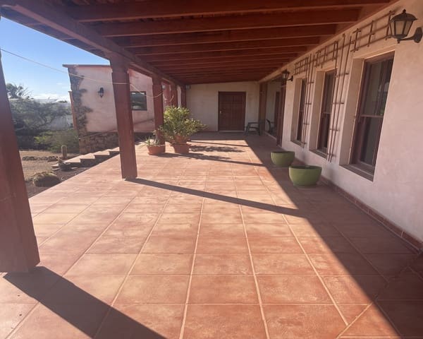 7 camera da letto Finca/Casa di Campagna in vendita in El Roque, La Oliva - 800.000 € (Rif: 8420394)