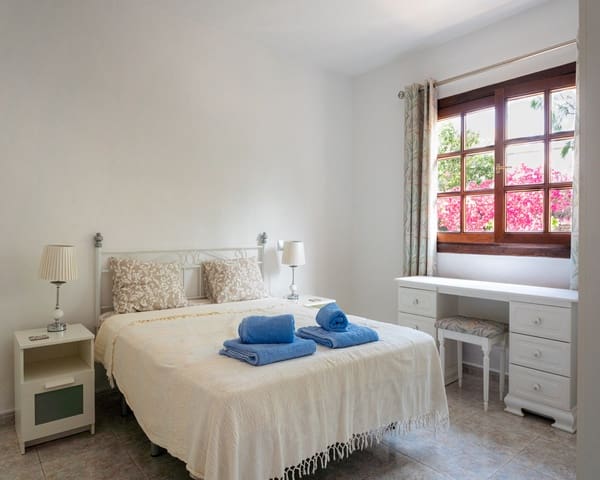 3 soveværelse Villa til salg i Lajares, La Oliva med swimmingpool garage - € 757.000 (Ref: 8940752)