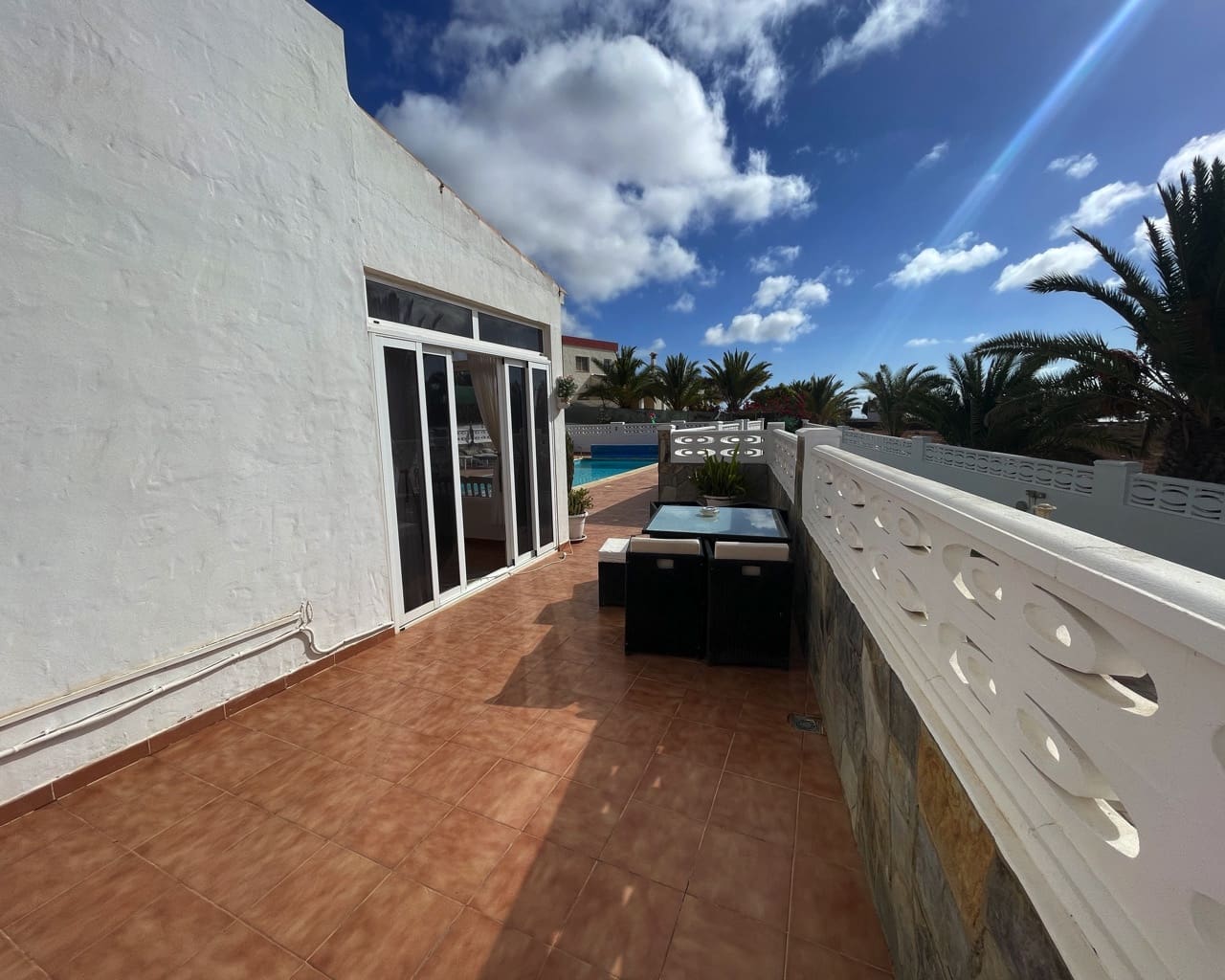 3 soveværelse Villa til salg i La Oliva med swimmingpool garage - € 410.000 (Ref: 9113050)