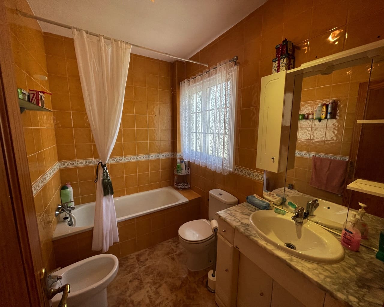 3 soveværelse Villa til salg i La Oliva med swimmingpool garage - € 410.000 (Ref: 9113050)