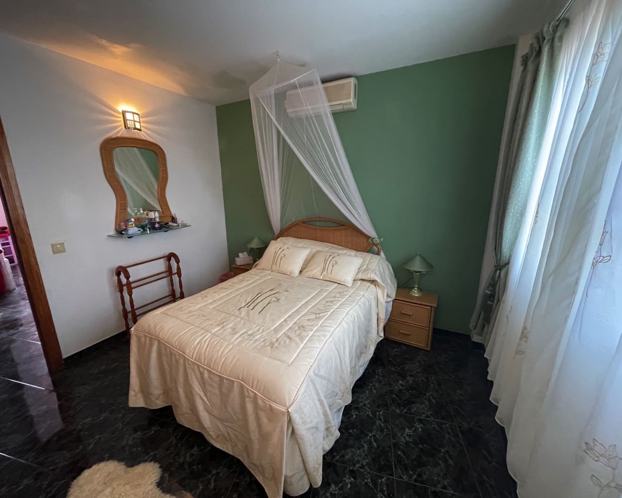 3 soveværelse Villa til salg i La Oliva med swimmingpool garage - € 410.000 (Ref: 9113050)