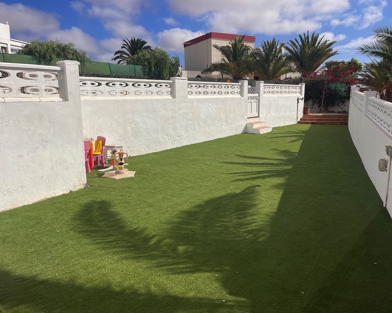 3 soveværelse Villa til salg i La Oliva med swimmingpool garage - € 410.000 (Ref: 9113050)