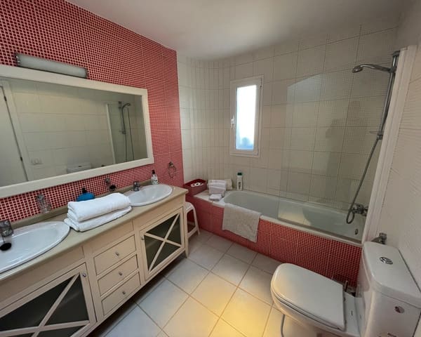 4 bedroom Villa for sale in El Roque, La Oliva with pool garage - € 1,500,000 (Ref: 9160309)