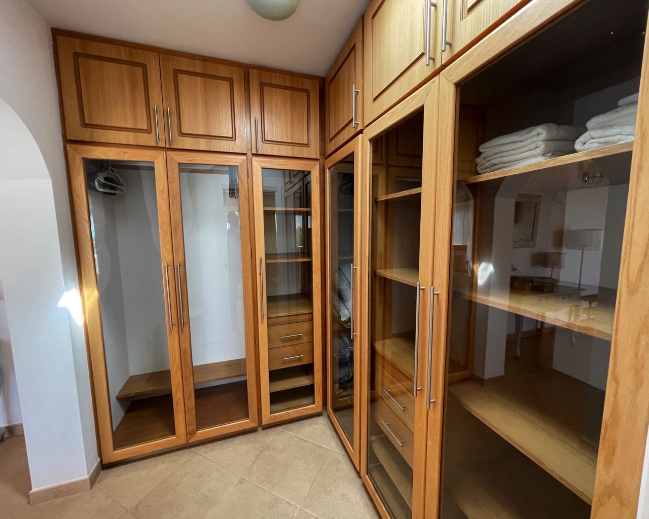 4 slaapkamer Villa te koop in El Roque met zwembad garage - € 1.500.000 (Ref: 9160309)