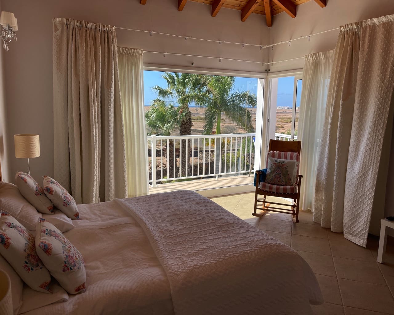 4 slaapkamer Villa te koop in El Roque met zwembad garage - € 1.500.000 (Ref: 9160309)