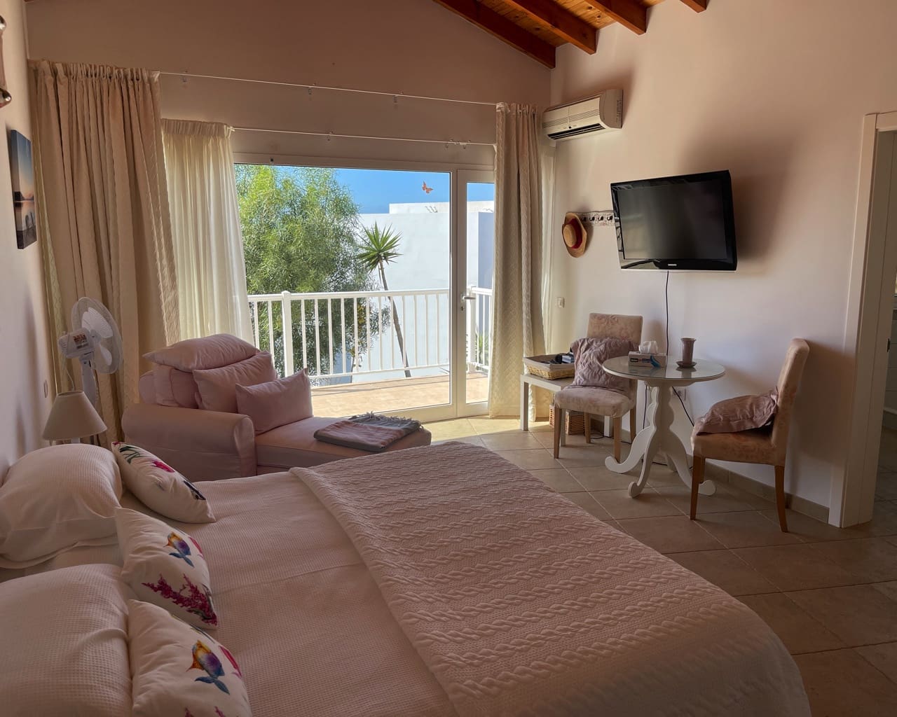 4 slaapkamer Villa te koop in El Roque met zwembad garage - € 1.500.000 (Ref: 9160309)