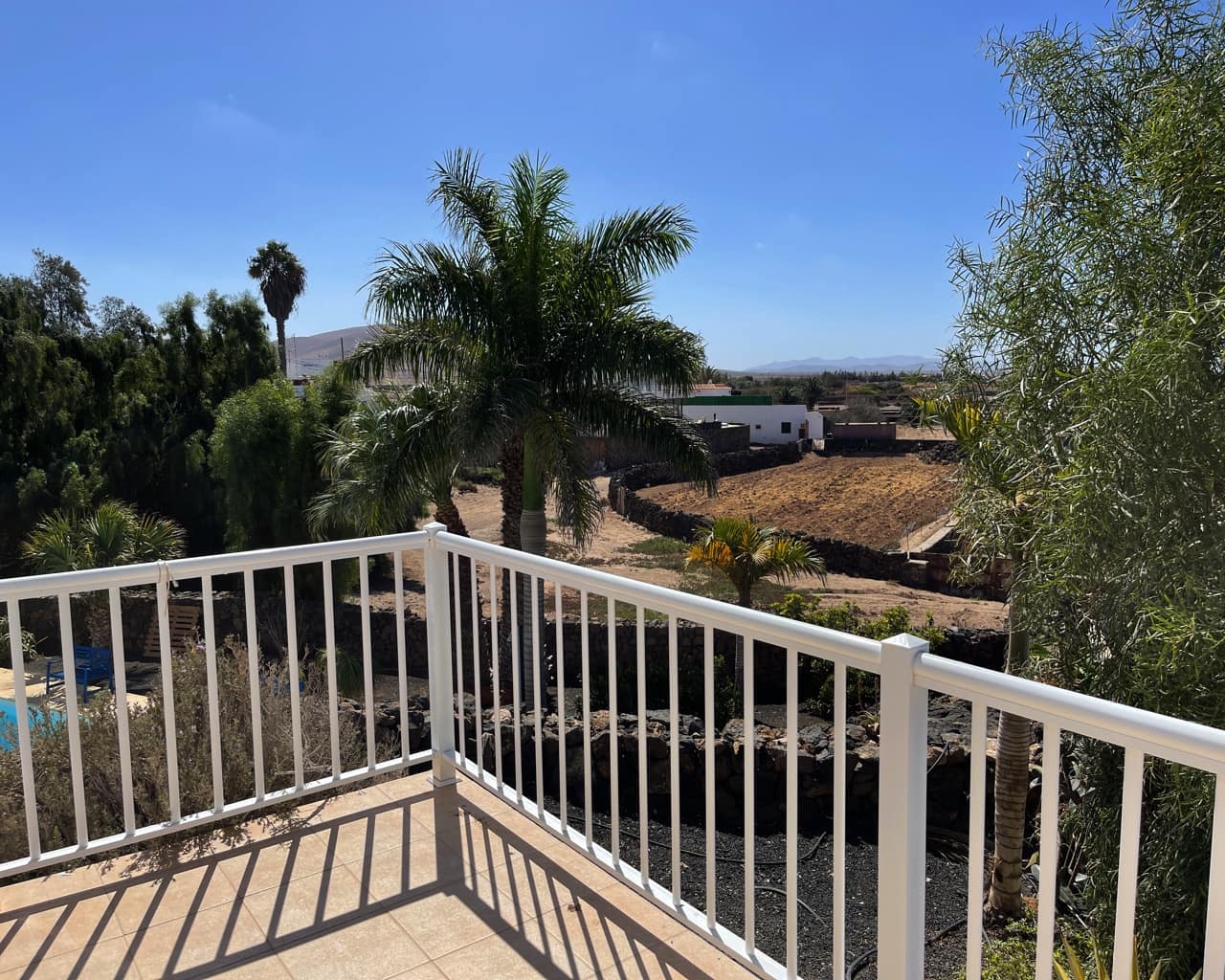 4 slaapkamer Villa te koop in El Roque met zwembad garage - € 1.500.000 (Ref: 9160309)