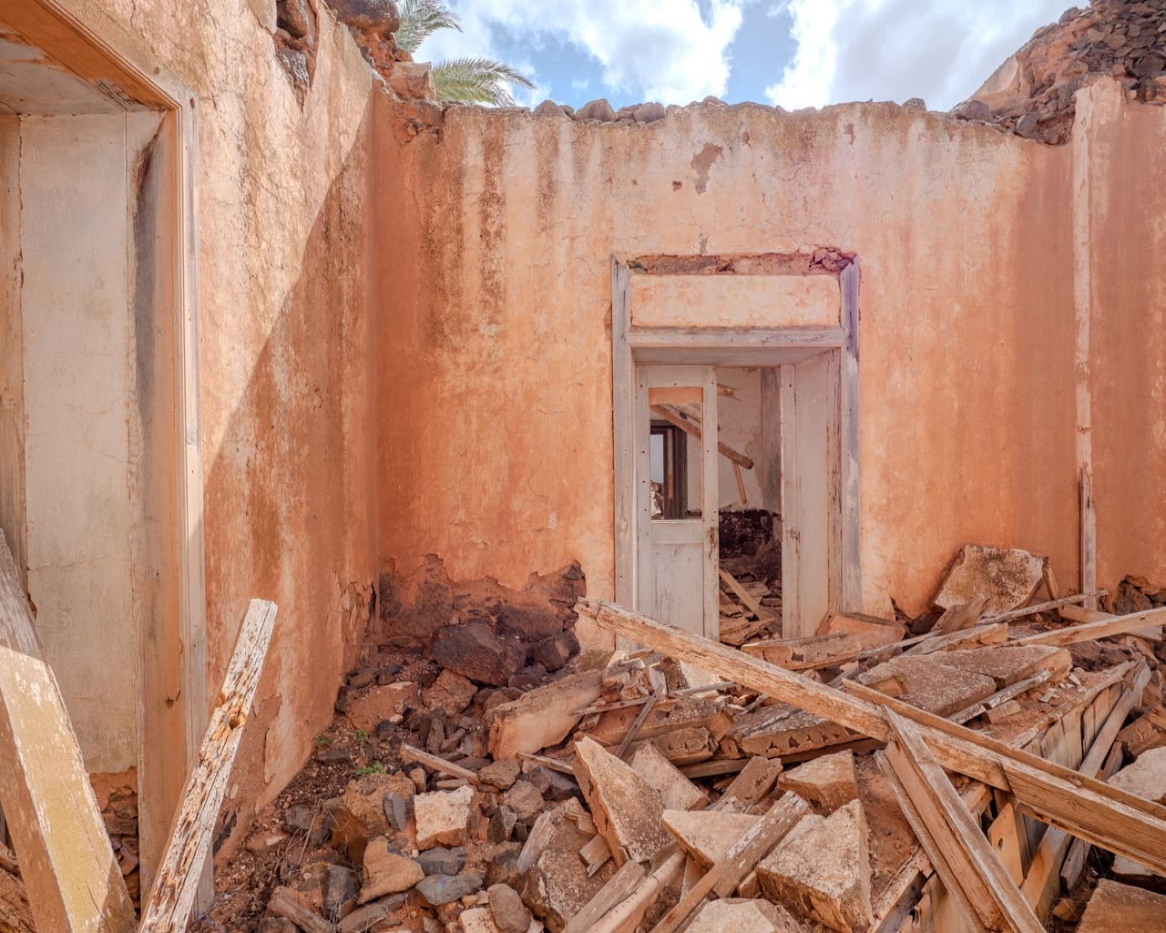 Ruin til salgs i La Oliva - € 160 000 (Ref: 9254190)