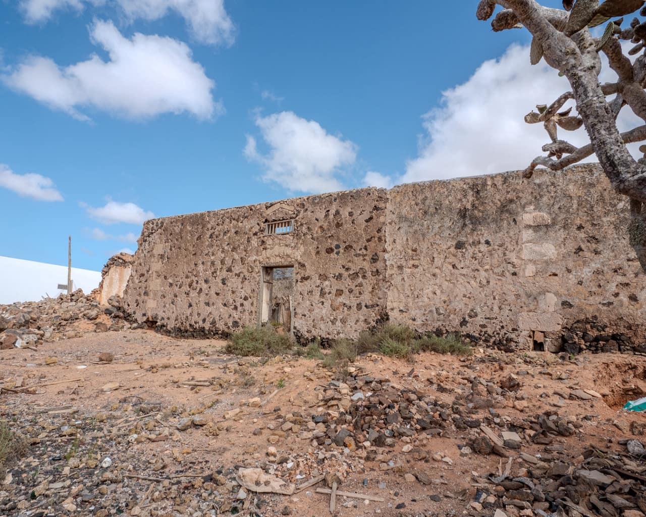 Ruin til salgs i La Oliva - € 160 000 (Ref: 9254190)