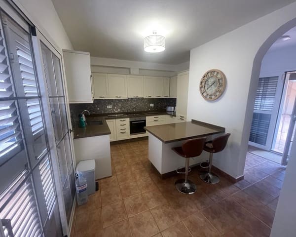 4 bedroom Villa for sale in La Oliva with pool garage - € 649,950 (Ref: 9325189)