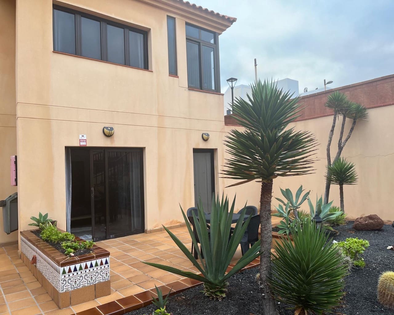 2 soveværelse Lejlighed til salg i Corralejo - € 355.000 (Ref: 9327044)