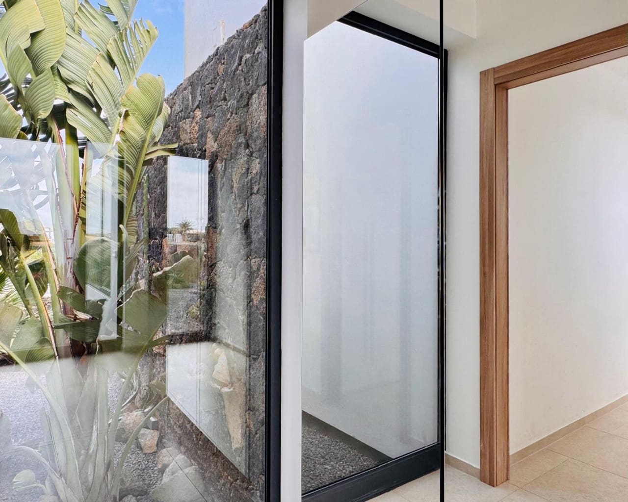 3 soveværelse Villa til salg i La Oliva med garage - € 676.000 (Ref: 9378336)