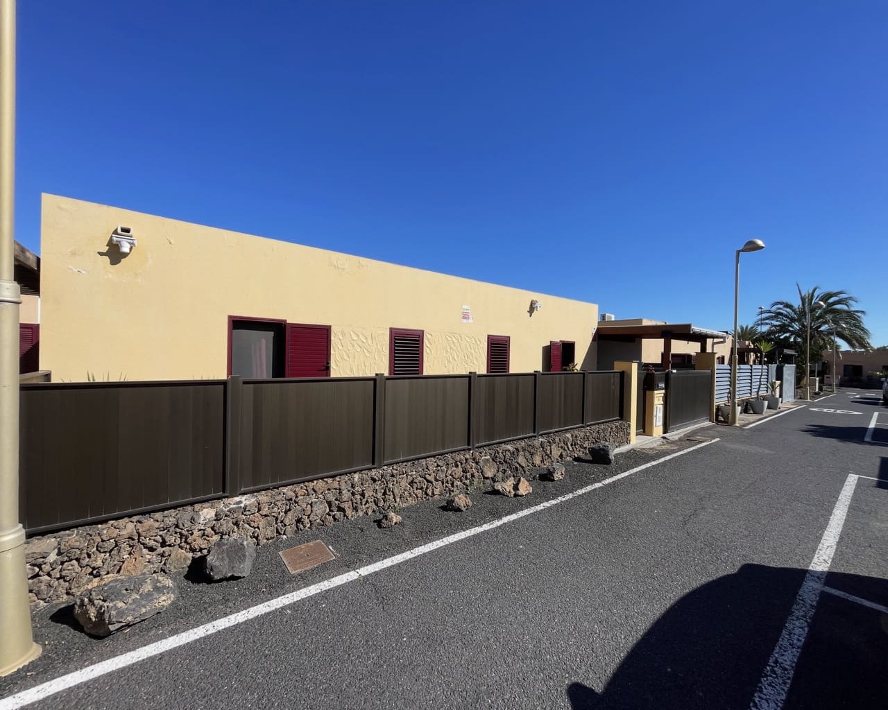 3 bedroom Villa for sale in La Oliva with pool garage - € 338,000 (Ref: 9610181)