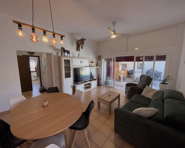 3 bedroom Villa for sale in La Oliva with pool garage - € 338,000 (Ref: 9610181)