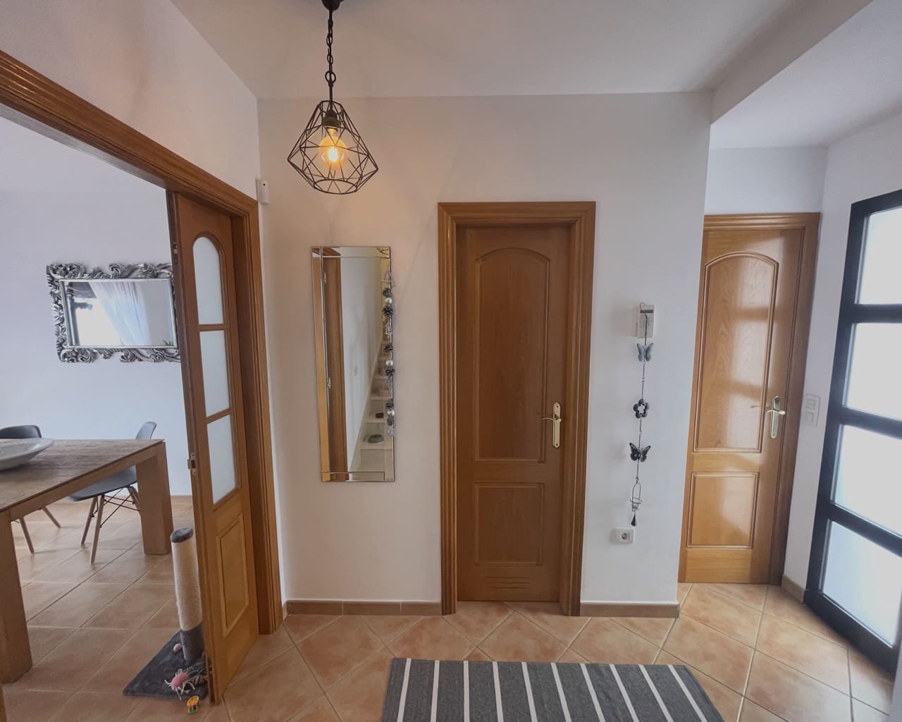 3 soveværelse Semi-Rækkehus til salg i Corralejo med swimmingpool - € 339.500 (Ref: 9902142)