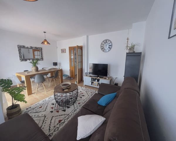 3 soveværelse Semi-Rækkehus til salg i Corralejo, La Oliva med swimmingpool - € 339.500 (Ref: 9902142)