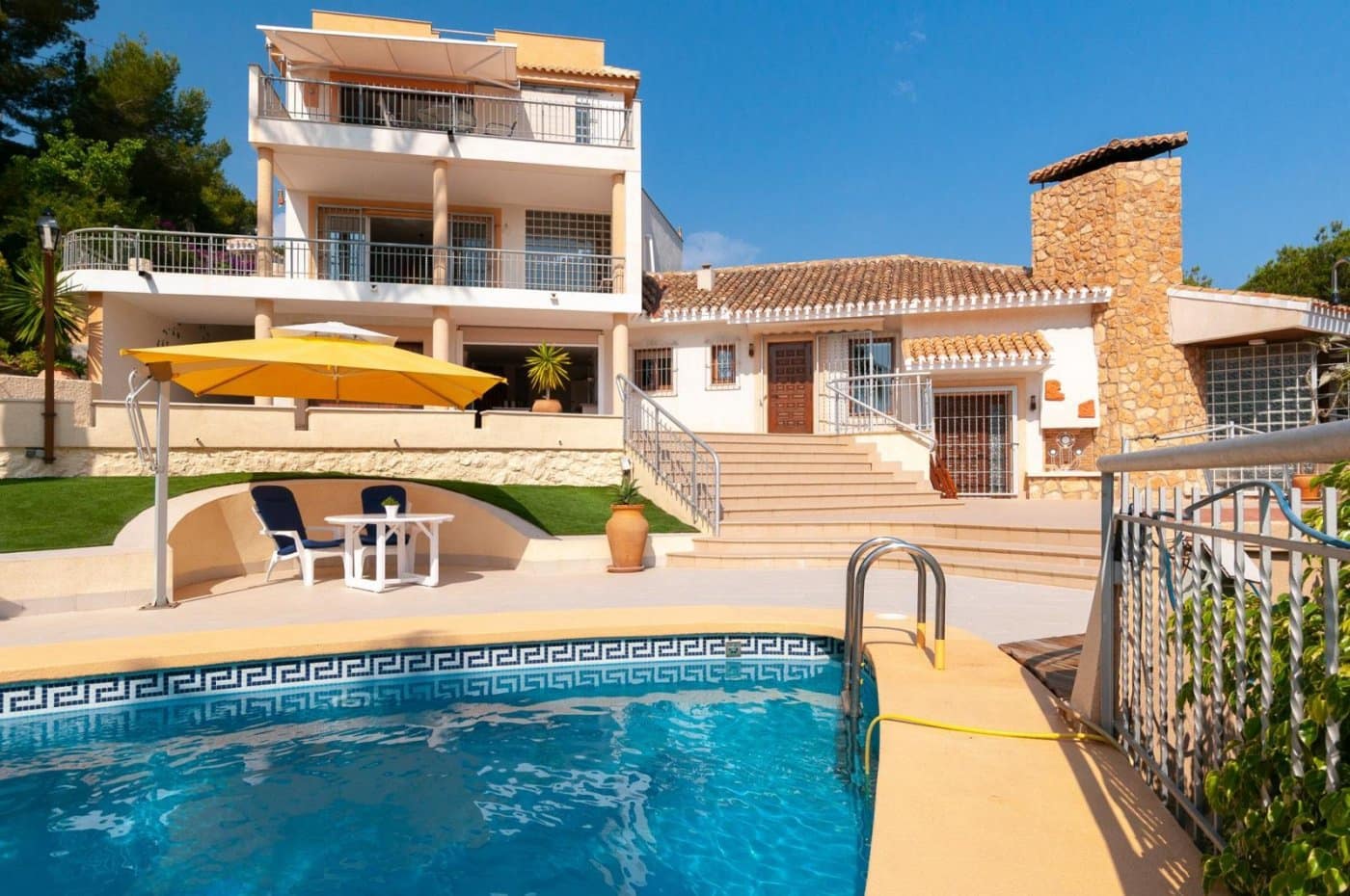5 Zimmer Villa zu verkaufen in Campoamor mit Pool - 1.690.000 € (Ref: 7902647)